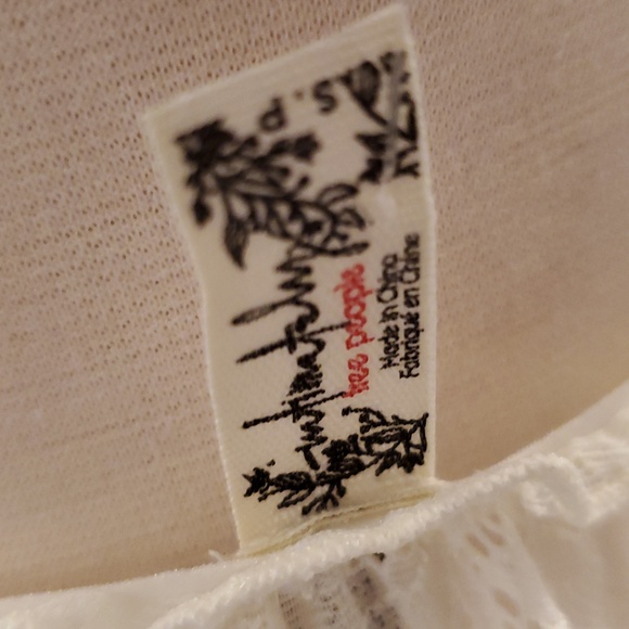 Free People Intimately French Cut Elegant Lace Ruffle Panty- Cream Size S NWT - Picture 6 of 6